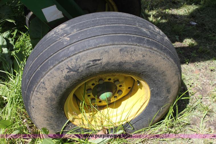 image for item A2703 John Deere 630 26' disk