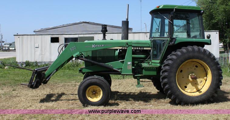 image for item A2712 John Deere 4240 tractor
