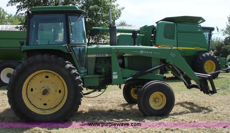 image for item A2712 John Deere 4240 tractor