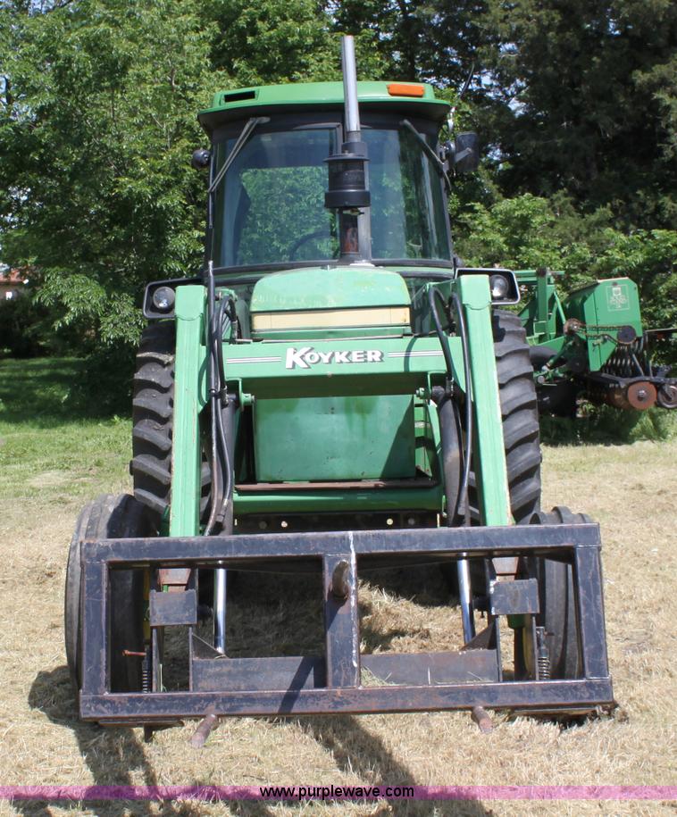 image for item A2712 John Deere 4240 tractor