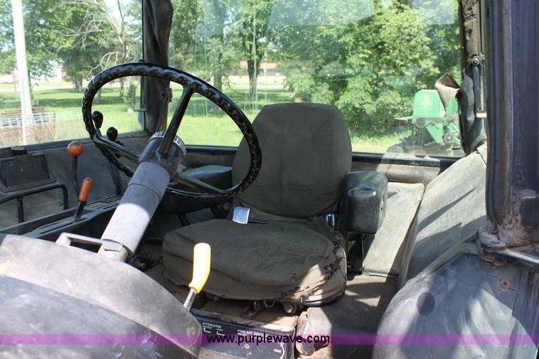 image for item A2712 John Deere 4240 tractor