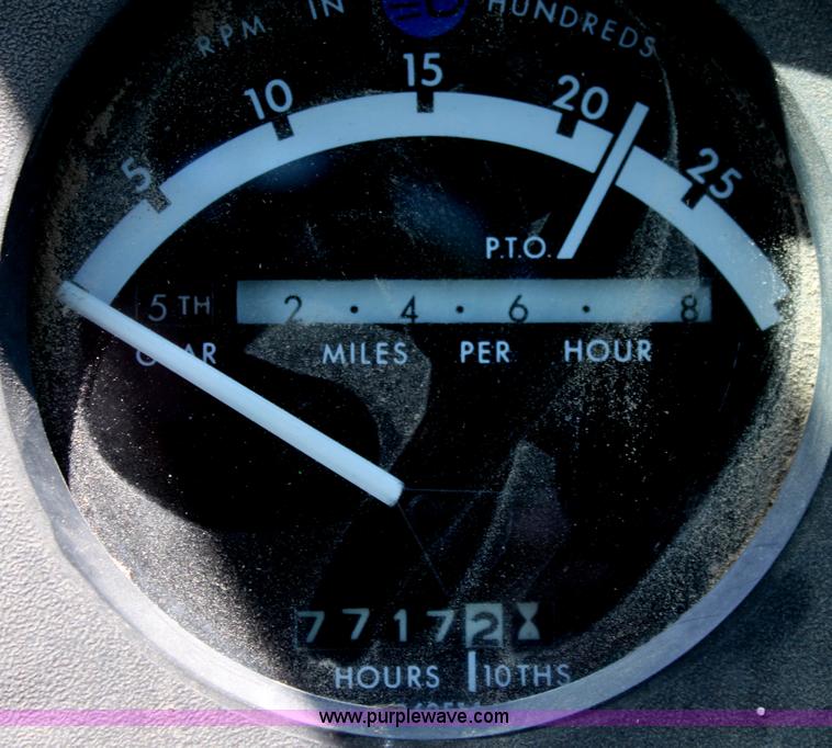 image for item A2712 John Deere 4240 tractor