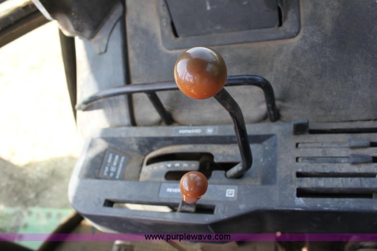 image for item A2712 John Deere 4240 tractor