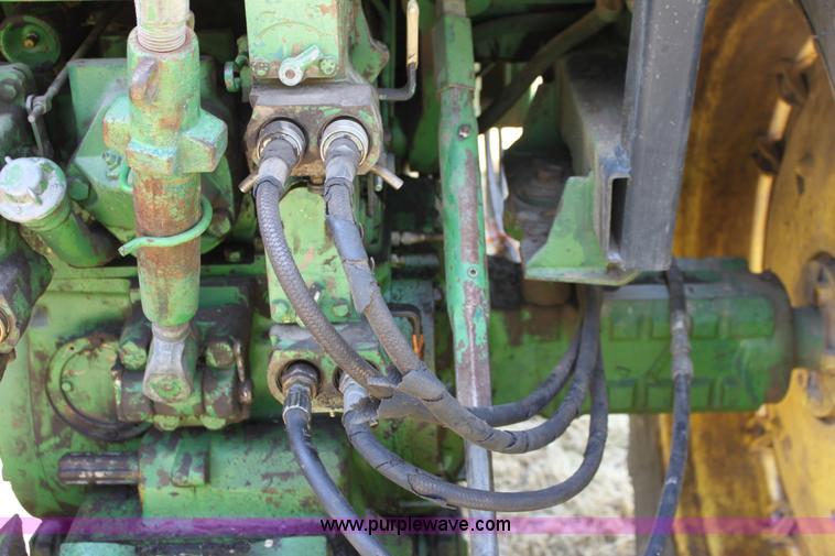 image for item A2712 John Deere 4240 tractor