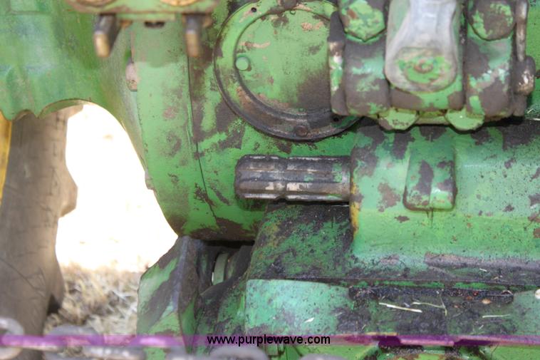 image for item A2712 John Deere 4240 tractor