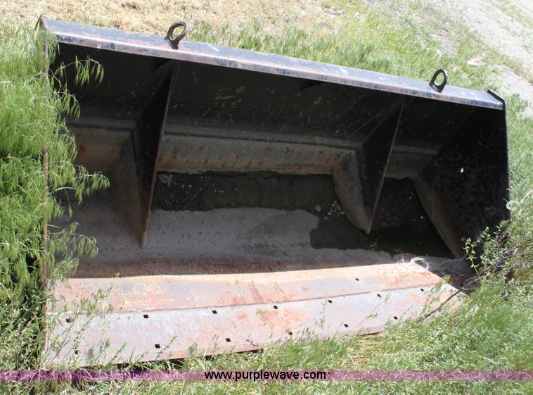 image for item A2712 John Deere 4240 tractor