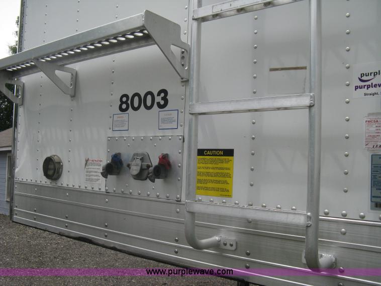 image for item A6372 2009 Stoughton grain trailer