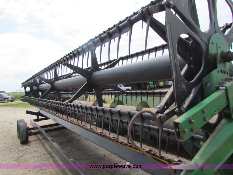 image for item B1284 1992 John Deere 925 flex platform header