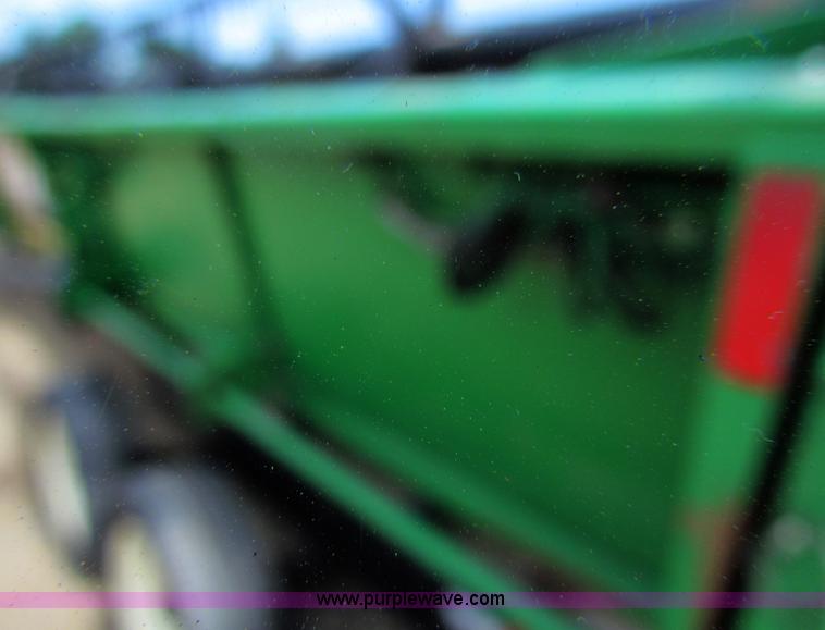 image for item B1284 1992 John Deere 925 flex platform header