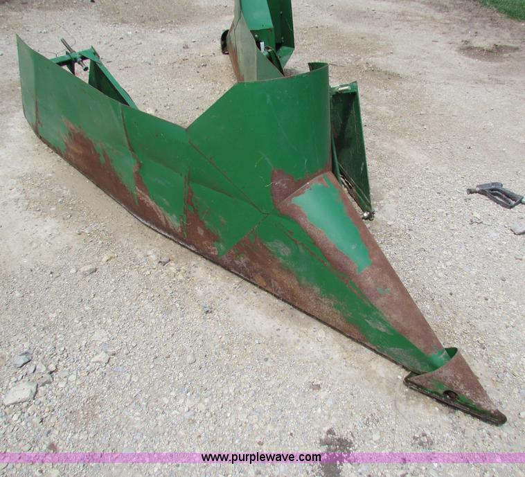 image for item B1284 1992 John Deere 925 flex platform header
