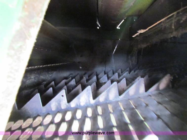 image for item B1286 John Deere 7700 combine