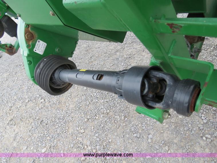 image for item B2287 2000 John Deere 936D 36' draper head