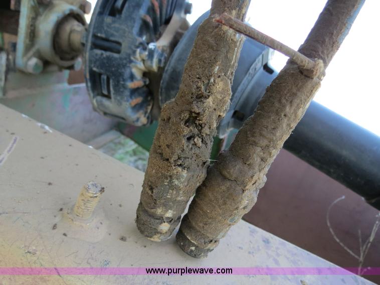 image for item B2302 J&M 675-14 grain cart