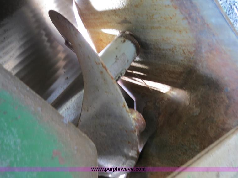 image for item B2302 J&M 675-14 grain cart