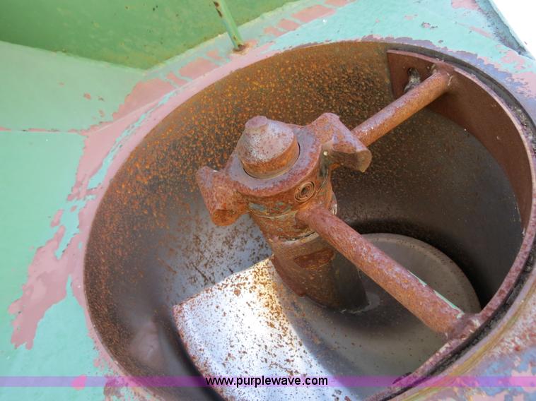 image for item B2302 J&M 675-14 grain cart