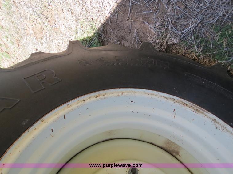 image for item B2303 J&M 675-14 grain cart