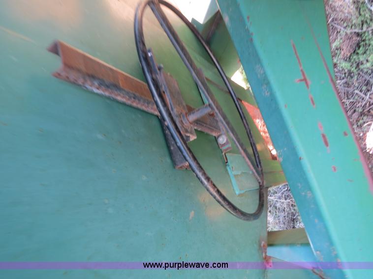 image for item B2303 J&M 675-14 grain cart