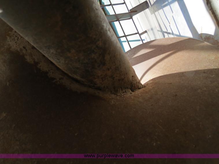 image for item B2303 J&M 675-14 grain cart