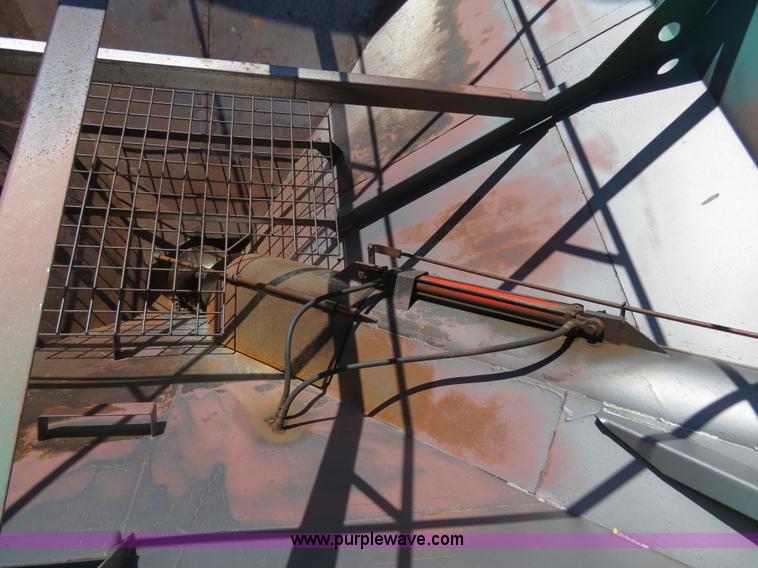 image for item B2303 J&M 675-14 grain cart