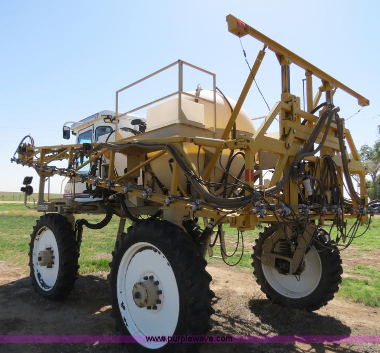 image for item B2306 1998 Tyler Patriot Wide Trax sprayer