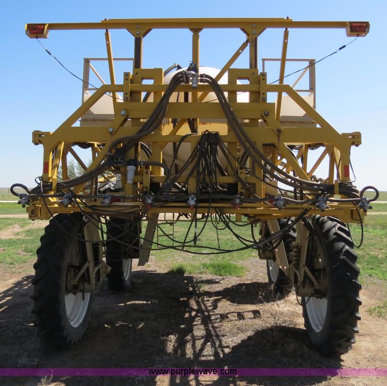 image for item B2306 1998 Tyler Patriot Wide Trax sprayer