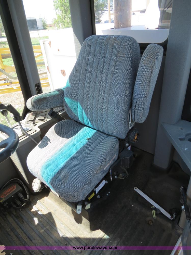 image for item B2306 1998 Tyler Patriot Wide Trax sprayer