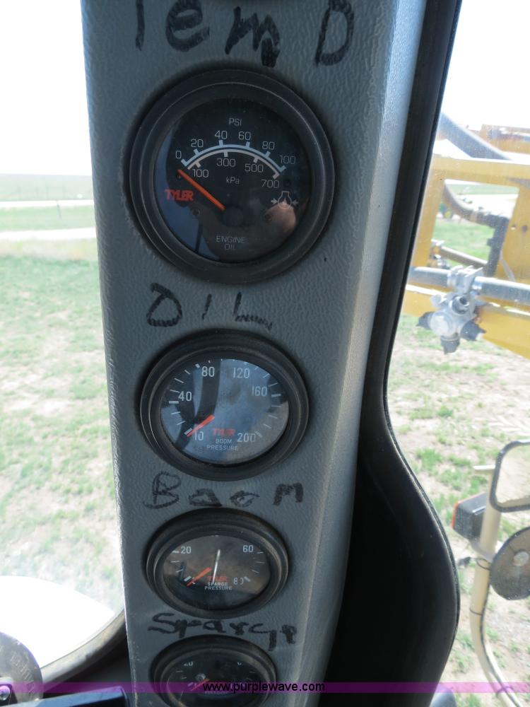 image for item B2306 1998 Tyler Patriot Wide Trax sprayer