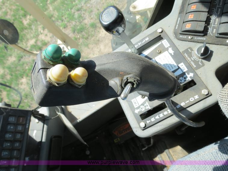 image for item B2306 1998 Tyler Patriot Wide Trax sprayer