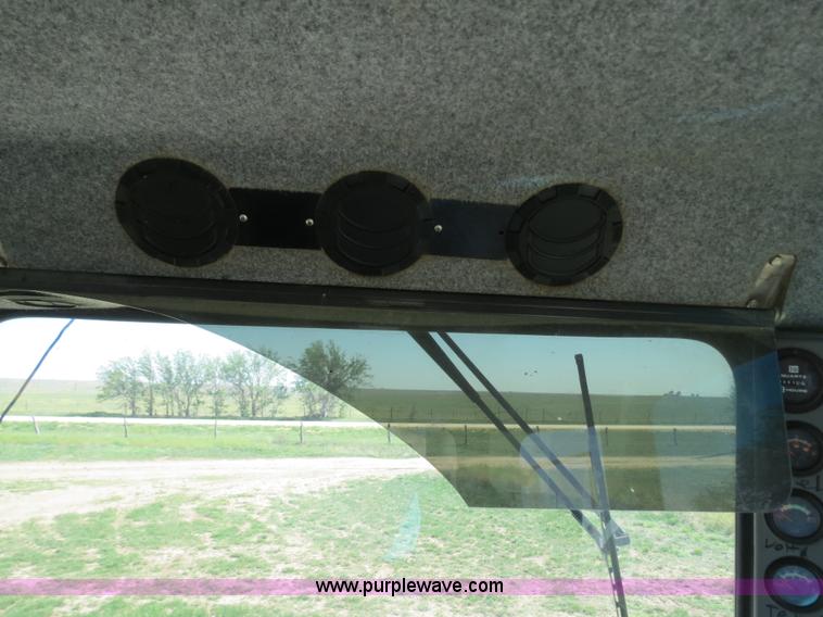 image for item B2306 1998 Tyler Patriot Wide Trax sprayer