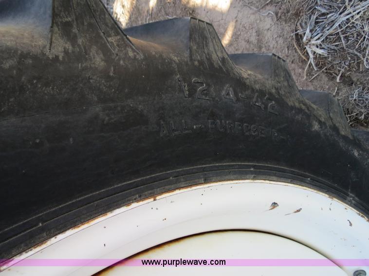 image for item B2306 1998 Tyler Patriot Wide Trax sprayer