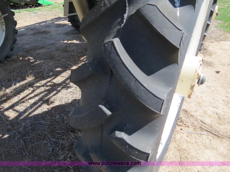 image for item B2306 1998 Tyler Patriot Wide Trax sprayer