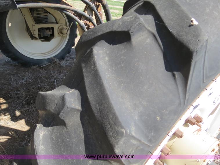 image for item B2306 1998 Tyler Patriot Wide Trax sprayer