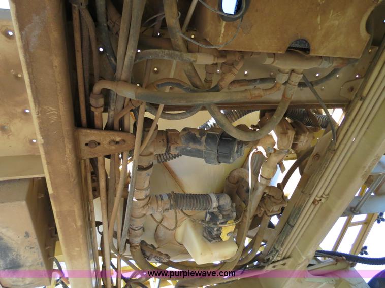 image for item B2306 1998 Tyler Patriot Wide Trax sprayer