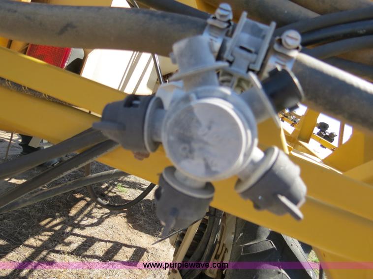 image for item B2306 1998 Tyler Patriot Wide Trax sprayer