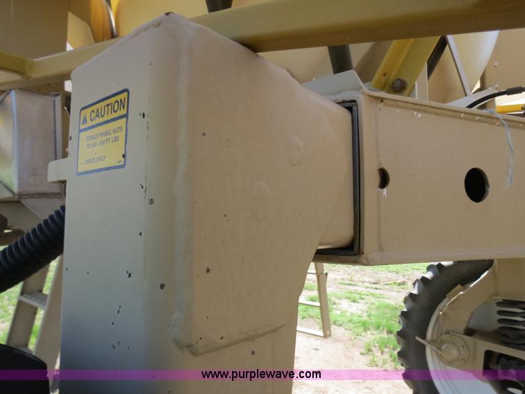 image for item B2306 1998 Tyler Patriot Wide Trax sprayer