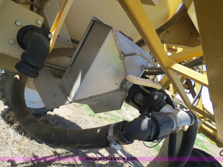 image for item B2306 1998 Tyler Patriot Wide Trax sprayer