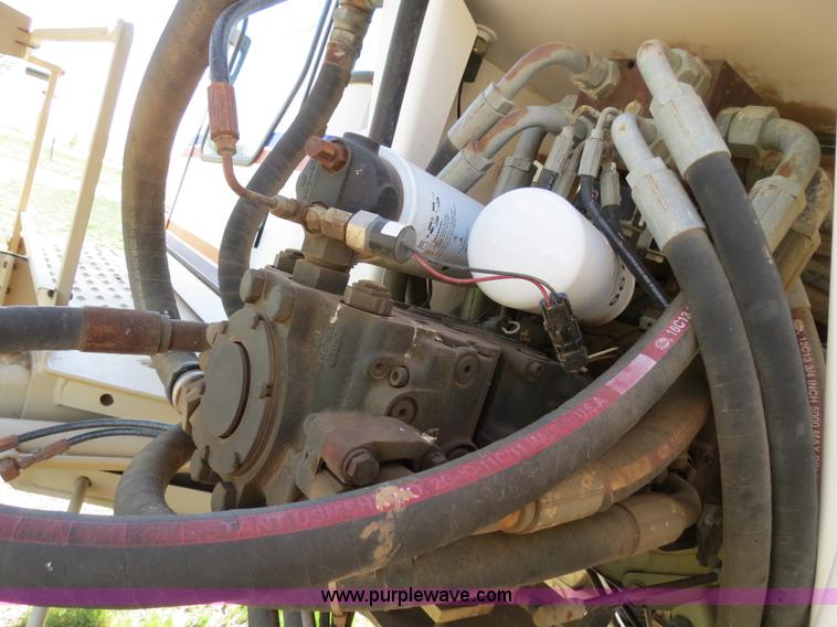 image for item B2306 1998 Tyler Patriot Wide Trax sprayer