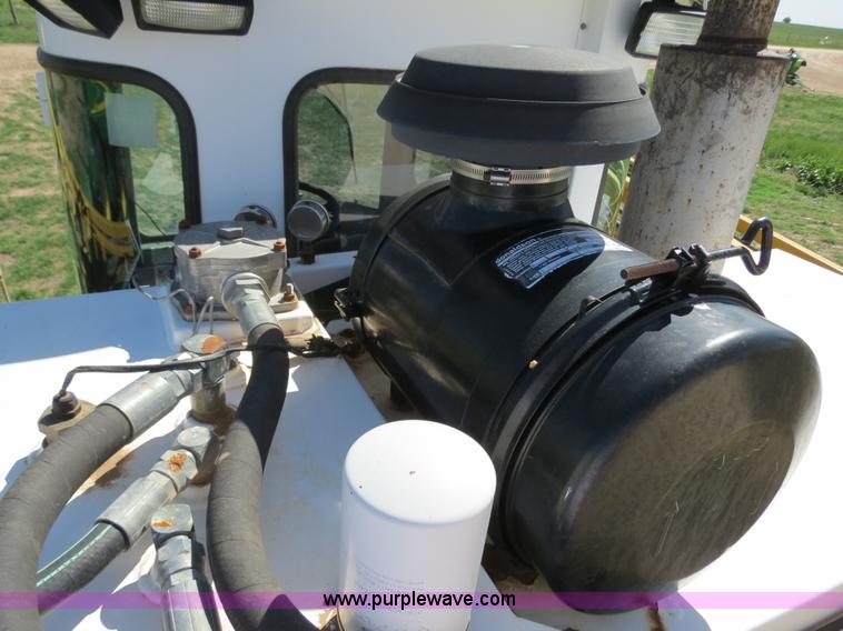 image for item B2306 1998 Tyler Patriot Wide Trax sprayer