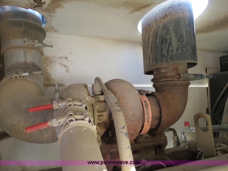 image for item B2306 1998 Tyler Patriot Wide Trax sprayer