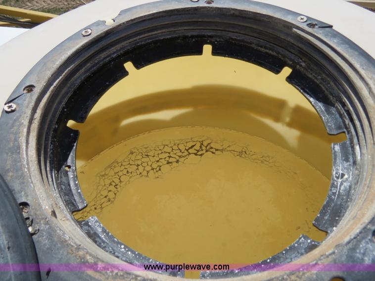 image for item B2306 1998 Tyler Patriot Wide Trax sprayer