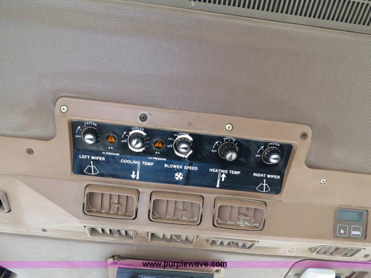 image for item B2308 1983 John Deere 4650 tractor