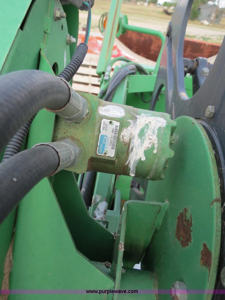 image for item B2333 1998 John Deere 925 25' flex platform head