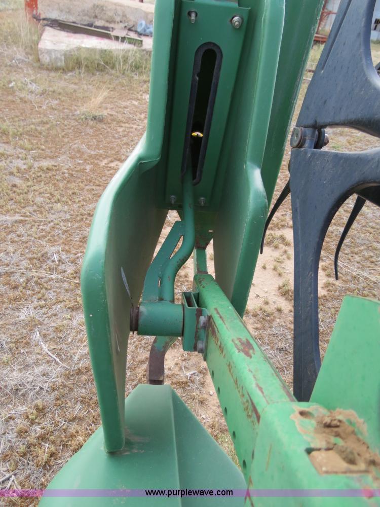 image for item B2333 1998 John Deere 925 25' flex platform head