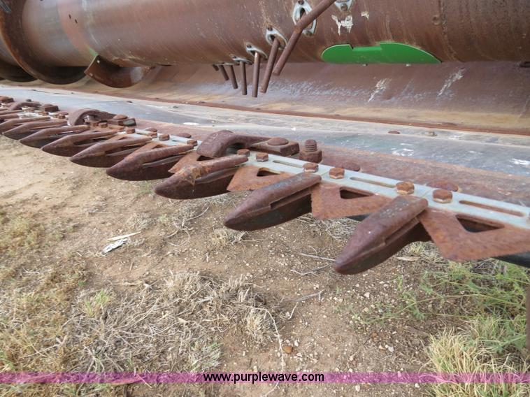 image for item B2333 1998 John Deere 925 25' flex platform head