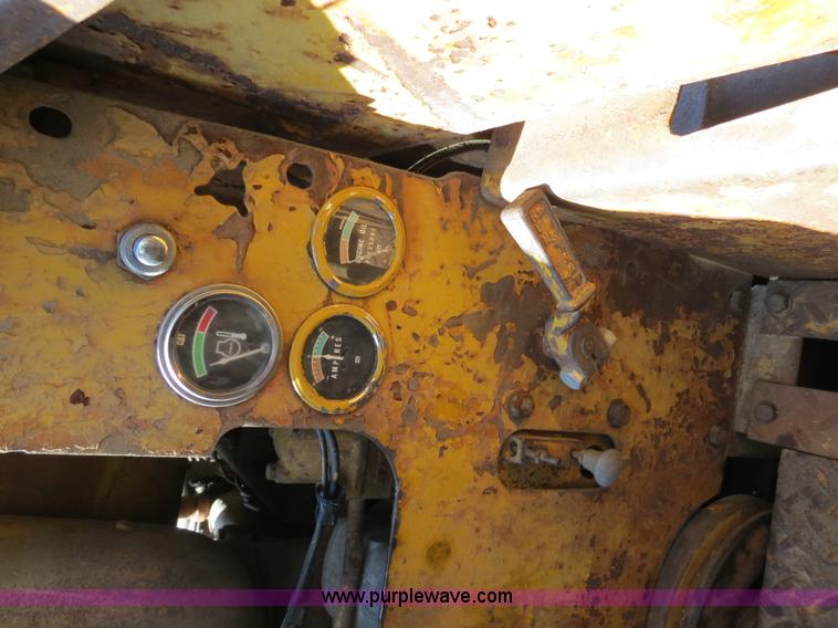 image for item B2344 1957 Caterpillar 955 track loader