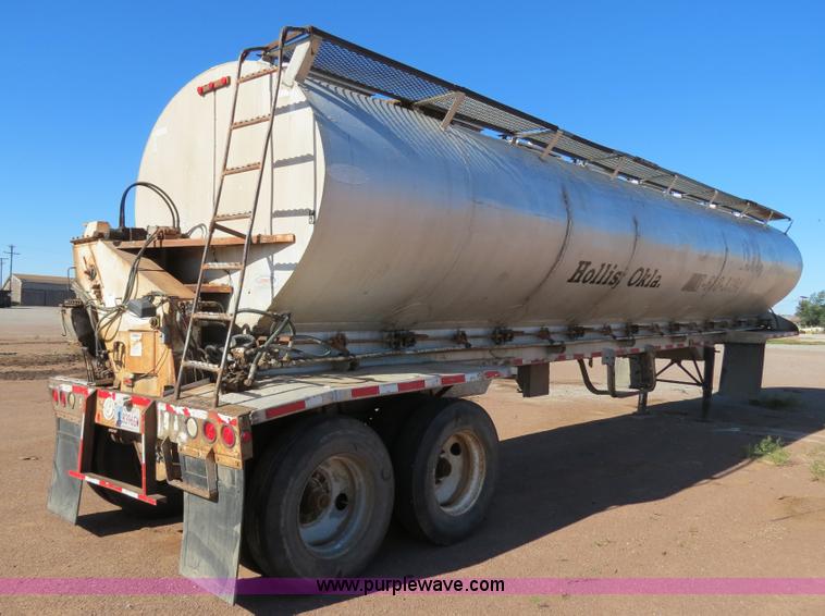 image for item B2346 1992 Ledwell 42' aluminum paddle wagon trailer