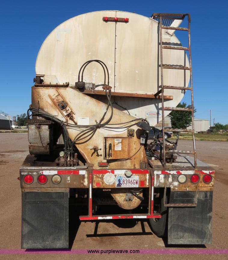 image for item B2346 1992 Ledwell 42' aluminum paddle wagon trailer