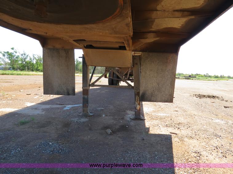 image for item B2346 1992 Ledwell 42' aluminum paddle wagon trailer