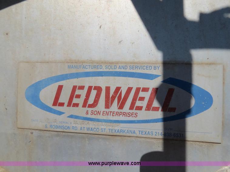 image for item B2346 1992 Ledwell 42' aluminum paddle wagon trailer