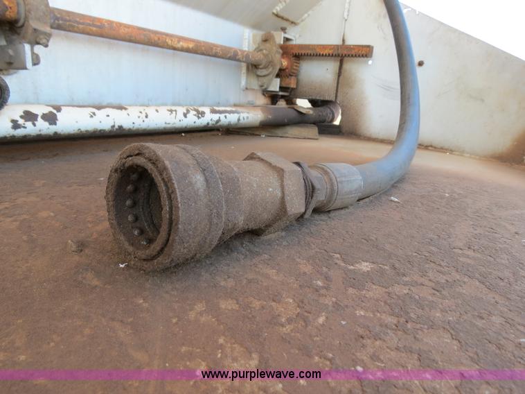 image for item B2346 1992 Ledwell 42' aluminum paddle wagon trailer